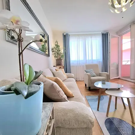Divky, Free Parking Appartement